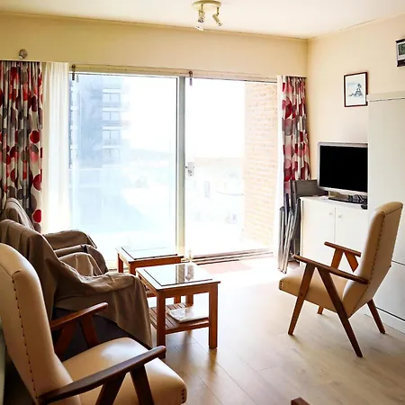 Seawind 503 With Frontal Sea View Apartment Nieuwpoort
